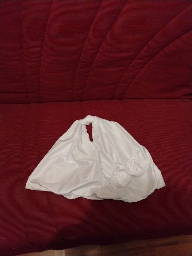 Bolso blanco hecho a mano