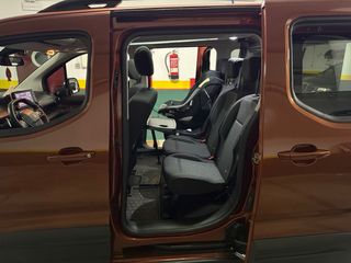 Peugeot Rifter GT Line 1.2 130 CV EAT8 Gasolina