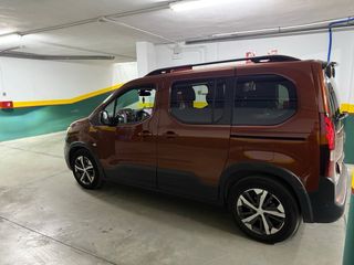 Peugeot Rifter GT Line 1.2 130 CV EAT8 Gasolina