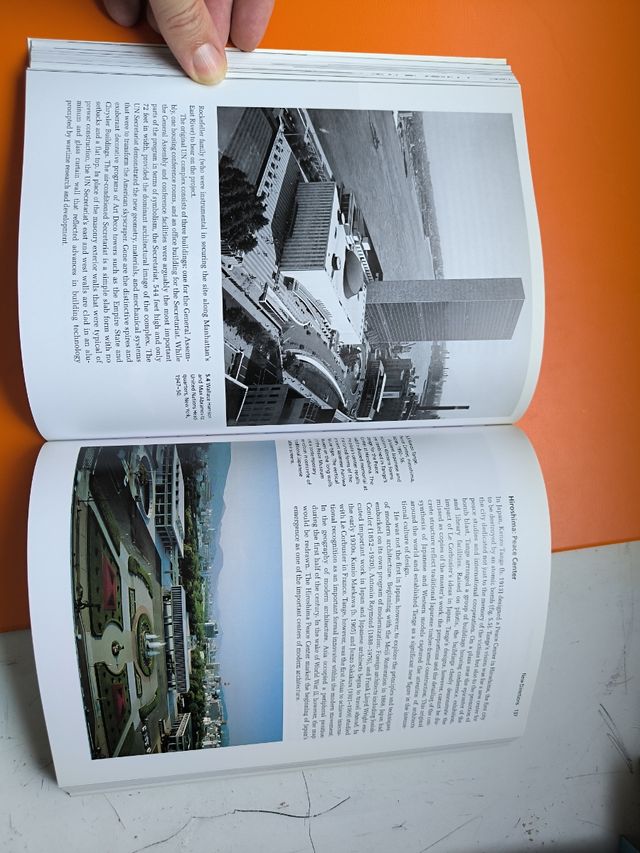 TWENTIETH CENTURY ARCHITECTURE