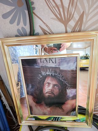 Espejo dorado con cuadro Jesús