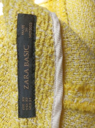 Traje chaqueta amarilla Zara