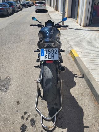Kawasaki Z900 full