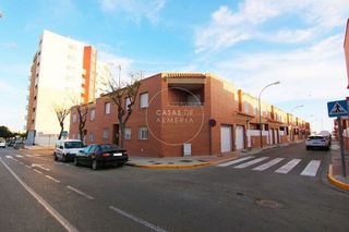 Casa adosada en venta en Pabellón - Estación - El Corte Inglés en Ejido (El)