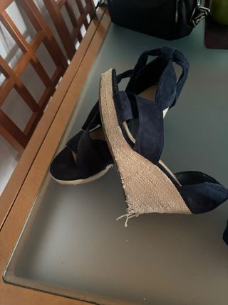 Sandalias cuña azul marino
