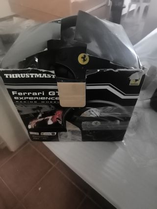 Volante Thrustmaster Ferrari GT Experience