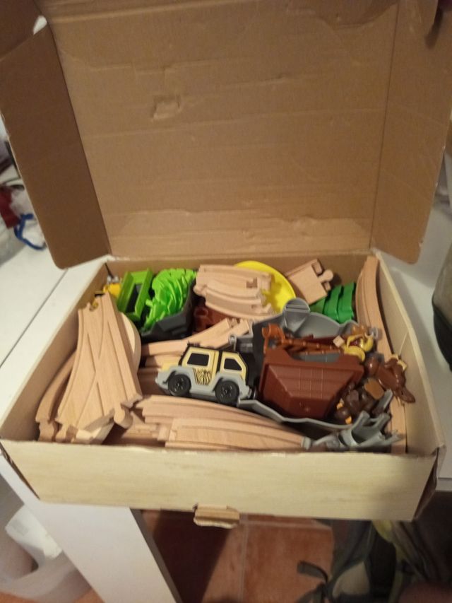 Tren Playtive Selva 47 piezas