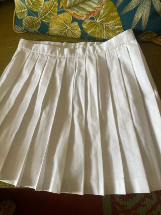 Falda plisada tenis vintage blanca. 