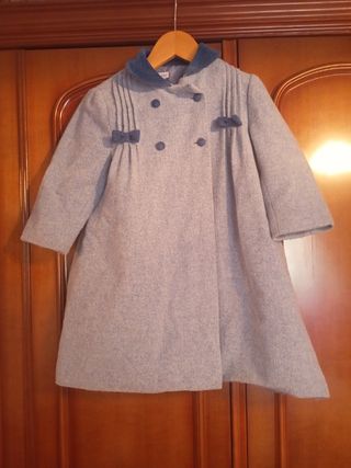 Abrigo niña gris azulado, talla 24 meses. Adulce