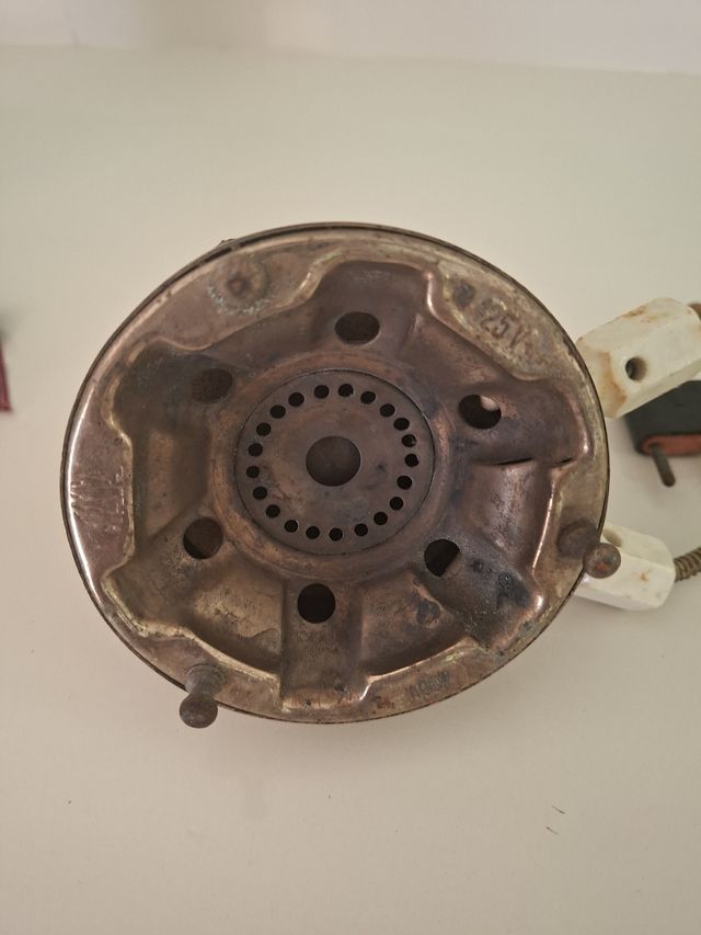 Calentador antiguo eléctrico de 125 v, años 50.