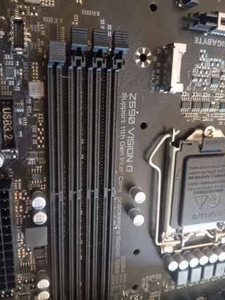 Gigabyte Z590 Vision G placa base