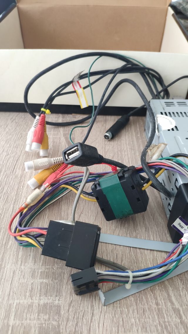 Autorradio Belson con DVD