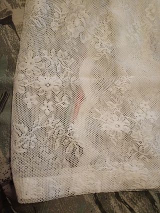 Cortina blanca de encaje