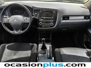 Mitsubishi Outlander 220 DI-D Motion 2WD 110 kW (150 CV)