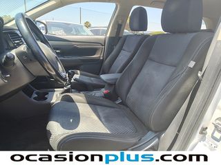 Mitsubishi Outlander 220 DI-D Motion 2WD 110 kW (150 CV)