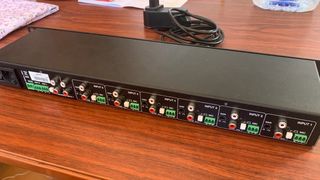 Mezclador ecler eSAM702 - 7 entradas 2 salidas