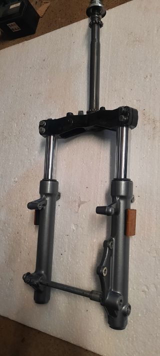 Horquilla Dir. X Max 125-250 (05-09)