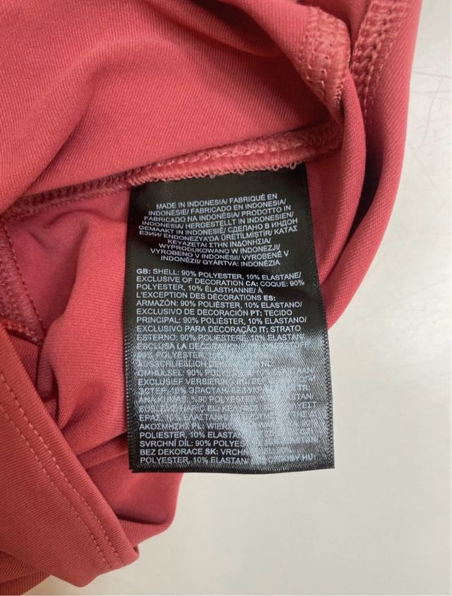 Short The North Face rojo talla L