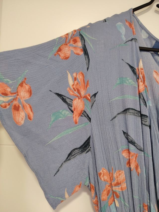 Vestido pareo azul floral