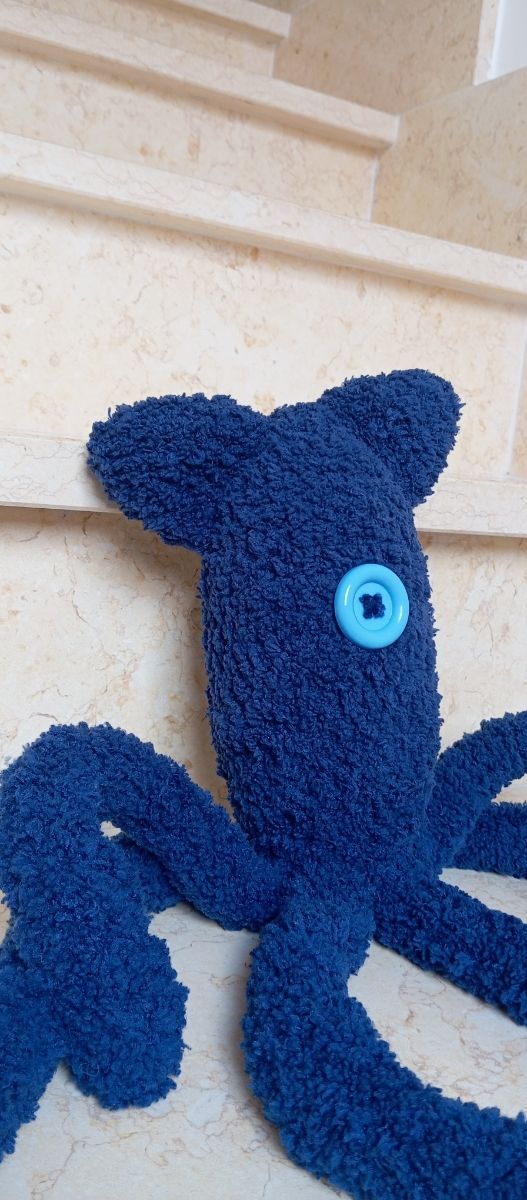 Peluche calamaro blu