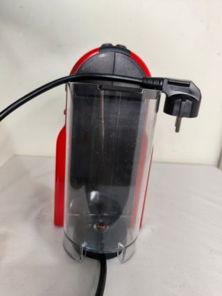 Cafetera Nespresso Inissia Krups roja