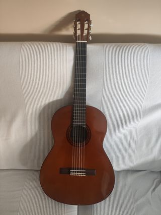 Guitarra cadete Yamaha CS-40II 3/4