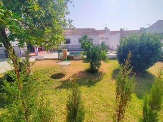 Chalet en venta en Zona Avda. Juan de Diego - Parque Municipal  en Bormujos