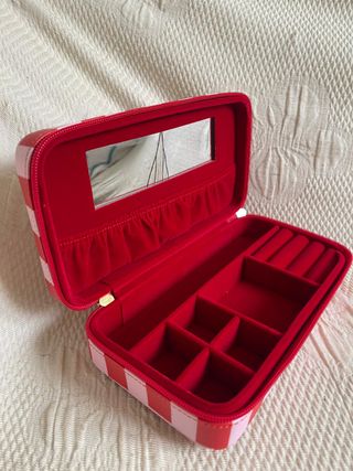 Scatola porta gioielli Primark a righe