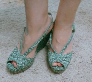Sandalias cuña verdes