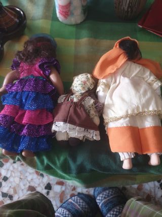 3 bambole: porcellana e straccio