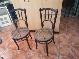 2 Sillas Vintage Madera & Mimbre