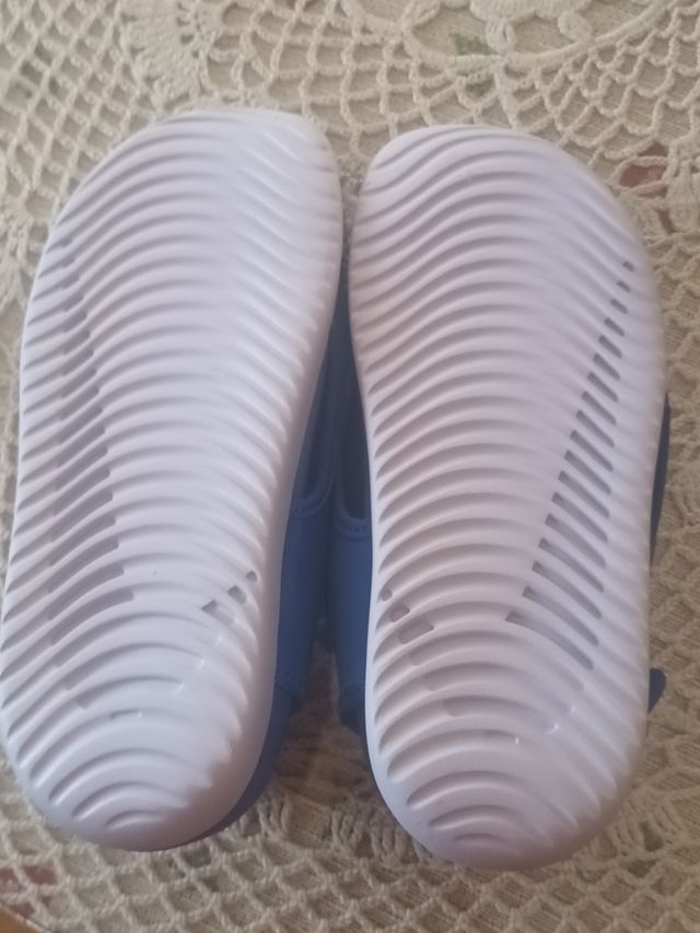 Sandalias Nike azules verano