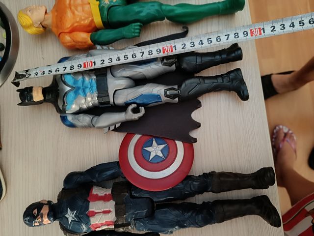 4 Figuras Superhéroes Capitán América, Batman, etc