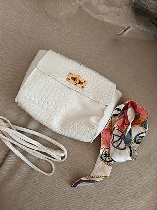 Bolso blanco nuevo