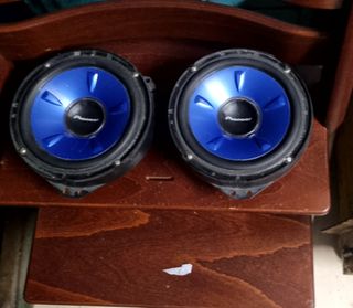 Altavoces Pioneer TS-H1702  Altavoces Hertz 160w
