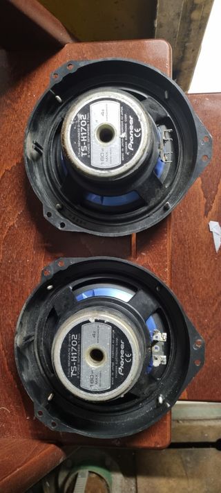 Altavoces Pioneer TS-H1702  Altavoces Hertz 160w