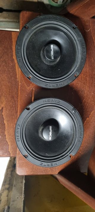 Altavoces Pioneer TS-H1702  Altavoces Hertz 160w