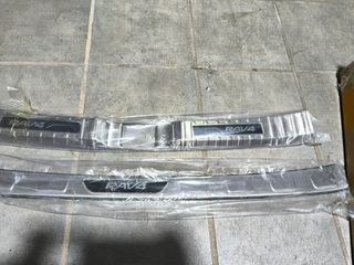 Protectores de umbral toyota RAV4 XA50