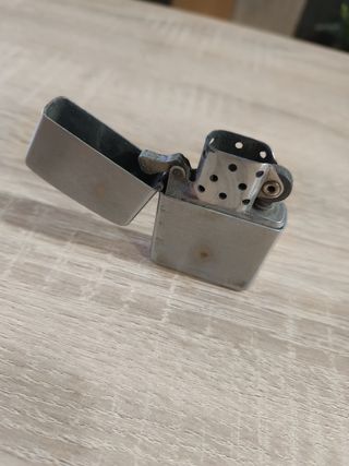 Zippo  - Encendedor Cromo Retro