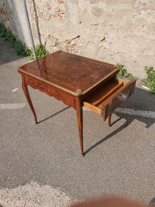 Tavolino Napoleone III intarsiato epoca 1850/70
