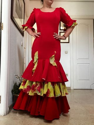Traje Flamenca Rojo - Flores