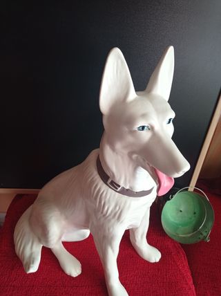 Figura Perro Grande