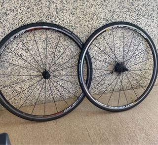 Ruedas Mavic Aksium