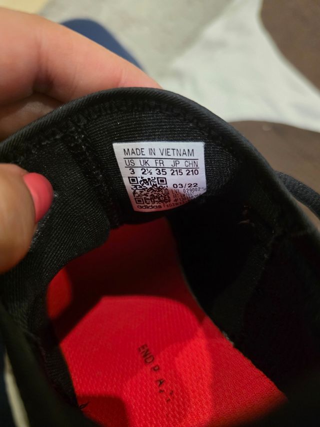 Tênis Adidas - Tamanho 35