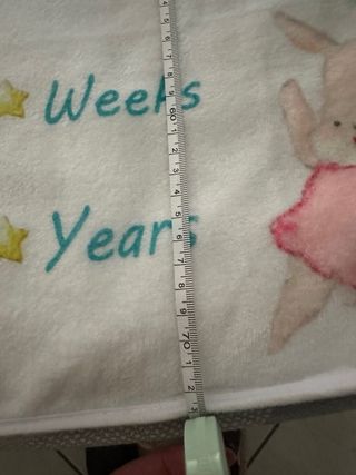 Tappeto foto crescita bimbo con coniglietti