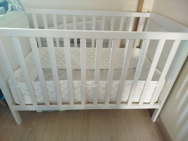 Protector cuna Ikea blanco