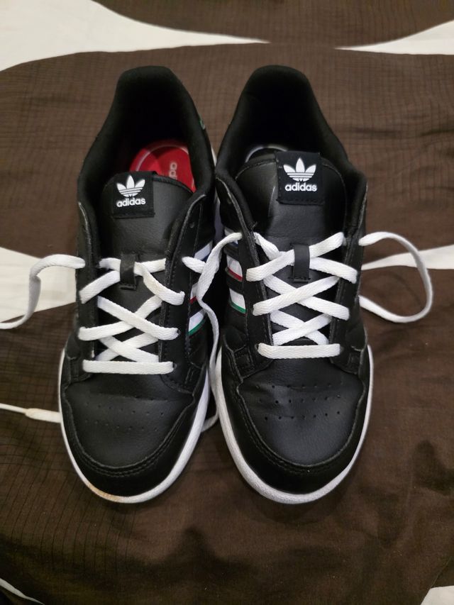 Adidas - Sapatilhas pretas nº35