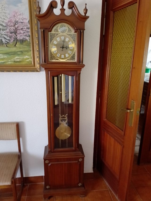 Reloj antiguo de pie madera