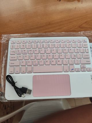 Teclado inalámbrico rosa-blanco