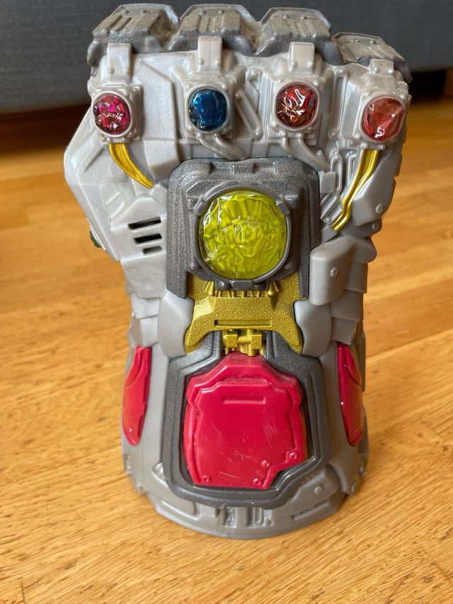 Guantelete Infinito Thanos